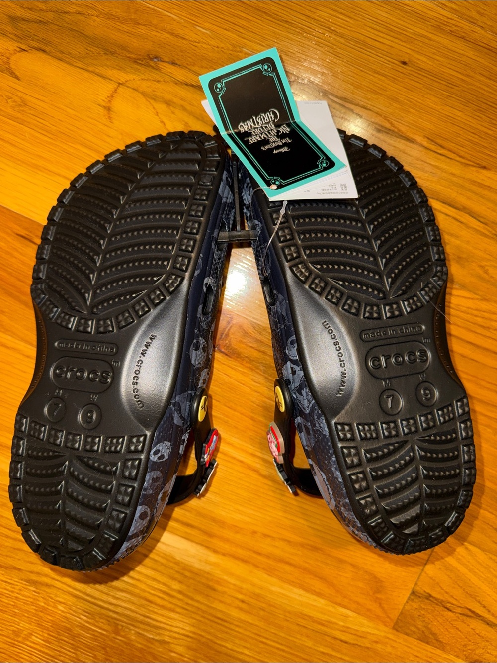 CROCS Jack Skellington Clogs with Charms - Picture 11 of 11